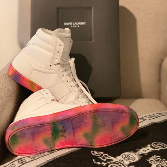 Authentic shoe size 10 and 10.5 pls ask for info - Picture 3 of 7